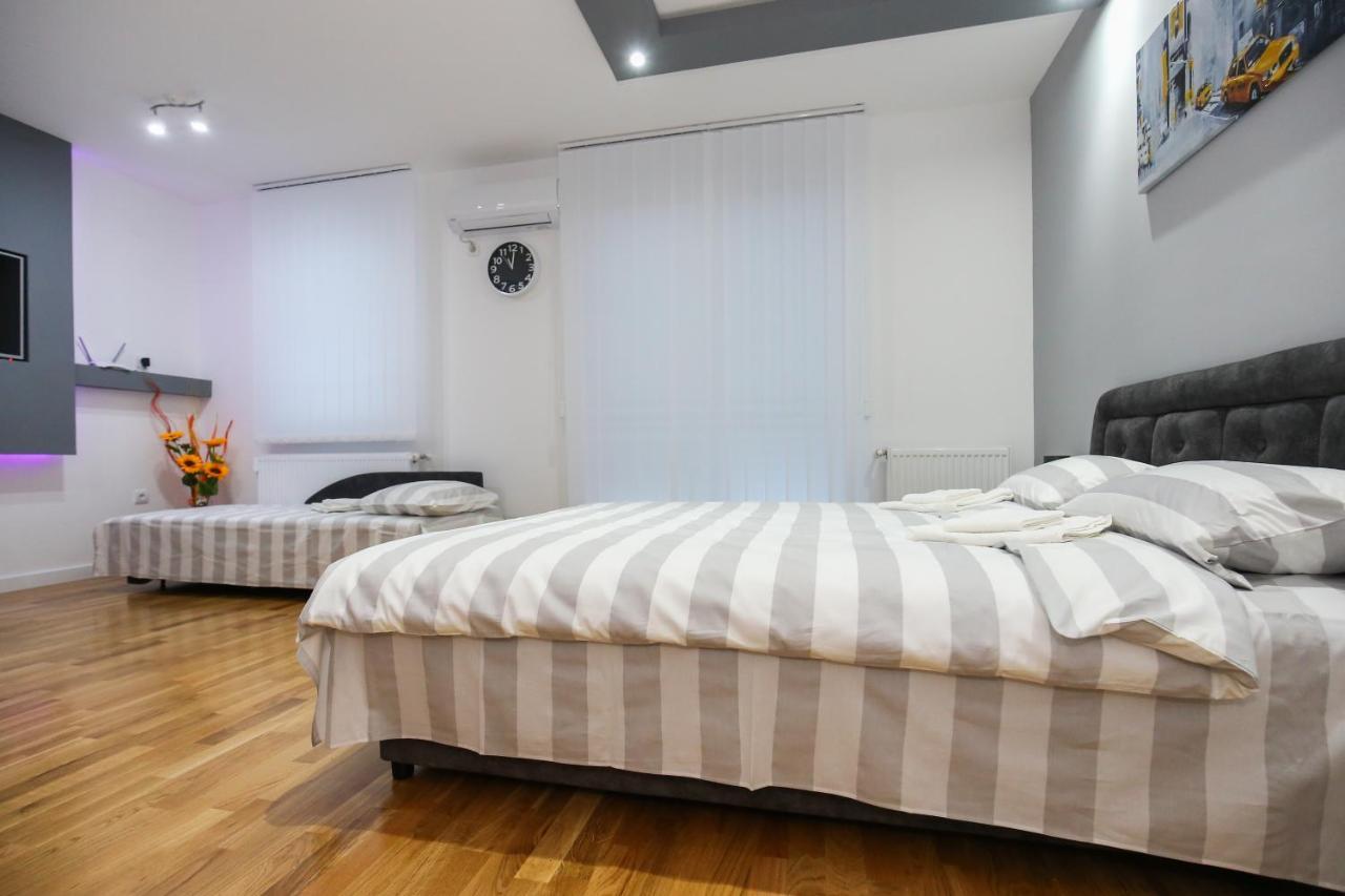 Manirosi 3 Apartman Subotica Exterior foto