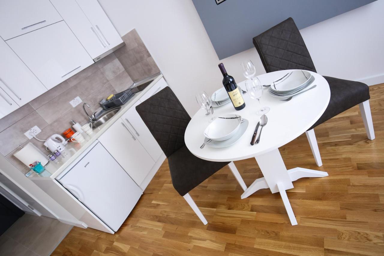Manirosi 3 Apartman Subotica Exterior foto
